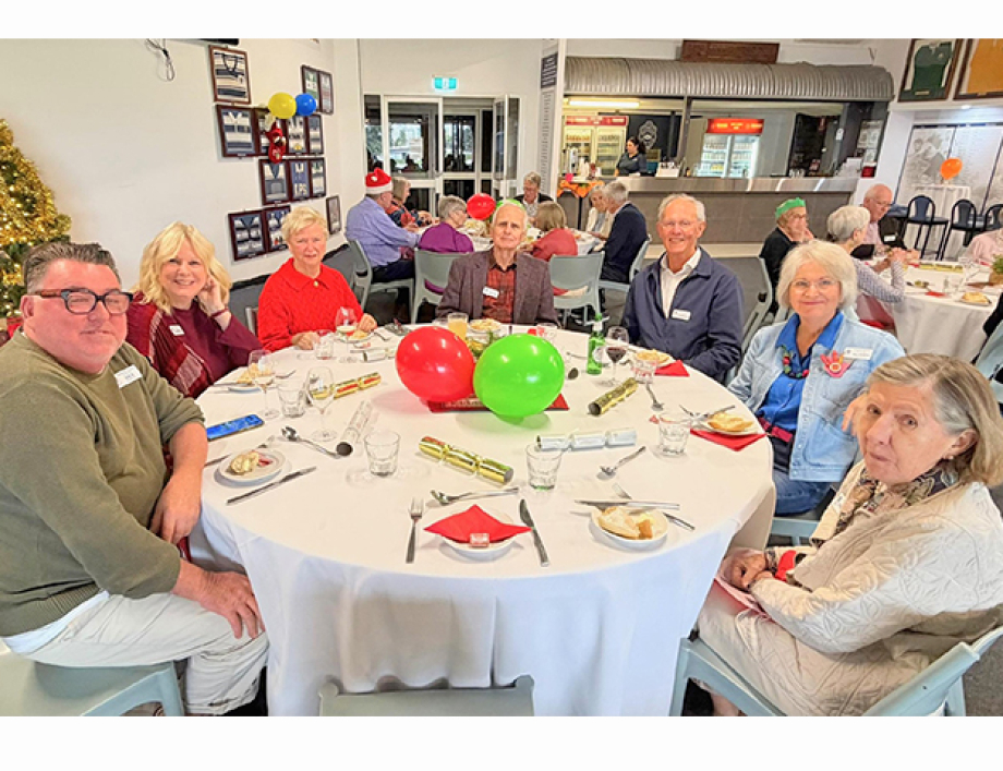 Windsor Probus Club members enjoying Christmas in July lunch.